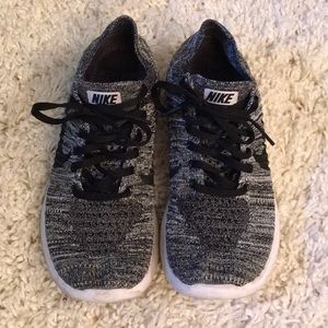 Nike Free RN Flyknit -Sz 8